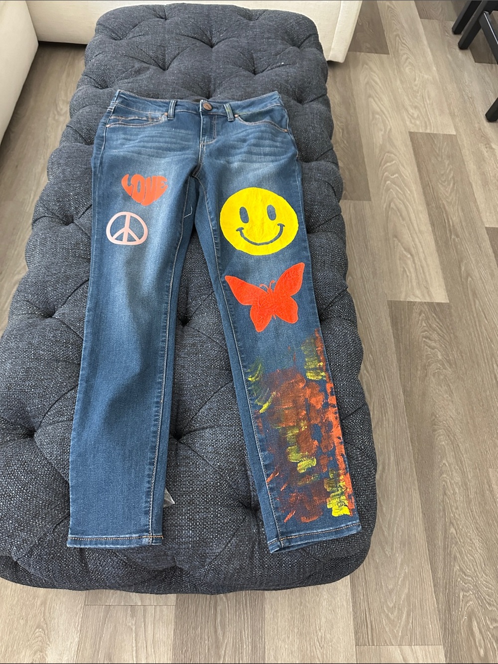 Women's Blue Graphic Patch Jeans with Smile & Butterfly Artwork